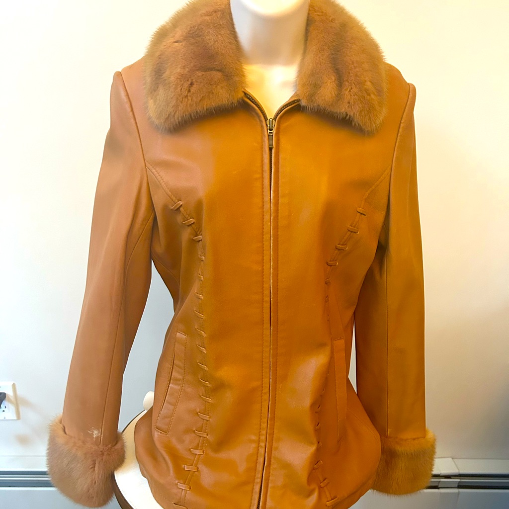 Buttery Soft Tan Leather Jacket With Real Fur Collar And Fur Around Wrists Xs